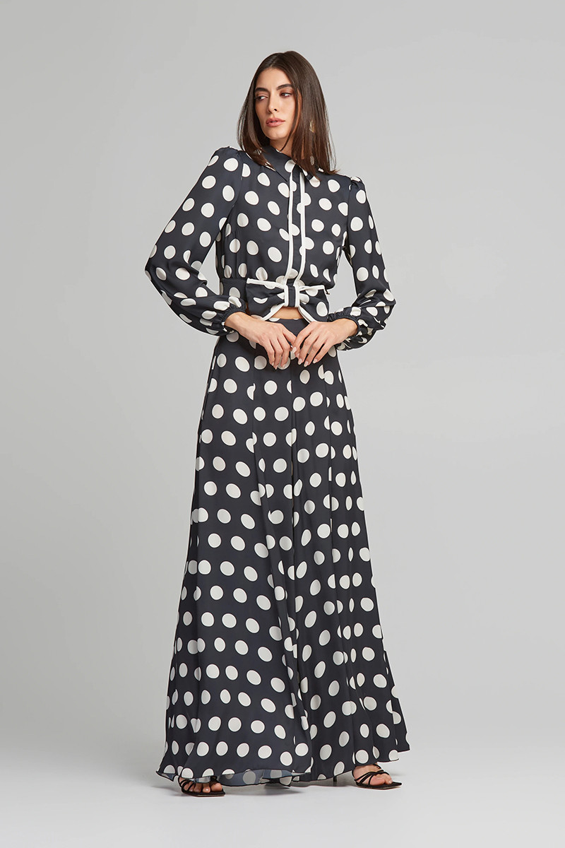 LYNNE ΦΑΡΔΥ ΠΟΥΑ ΣΕ ΙΣΙΑ ΓΡΑΜΜΗ - Image 4