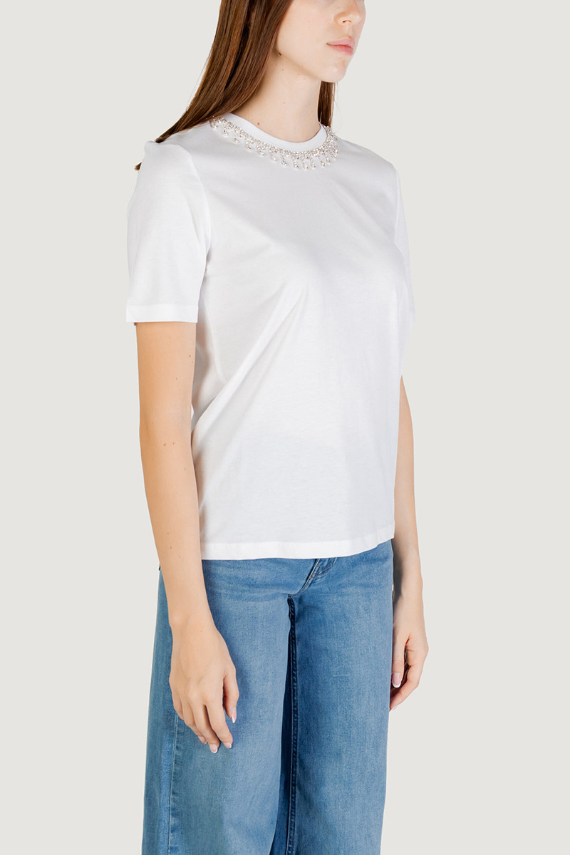 ONLY T-SHIRT ΜΕ ΣΤΡΑΣ ΣΤΗ ΛΑΙΜΟΚΟΨΗ - Image 10